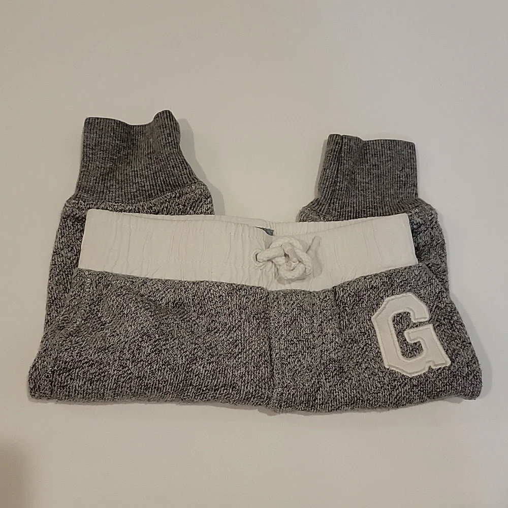 Gap Baby frenchterry Jogger grey and white G 3 - 6 months excellent condition